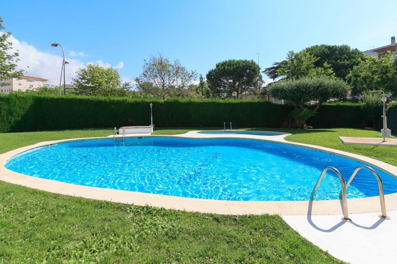 Uhc Stella Maris Apartments Cambrils Exterior photo
